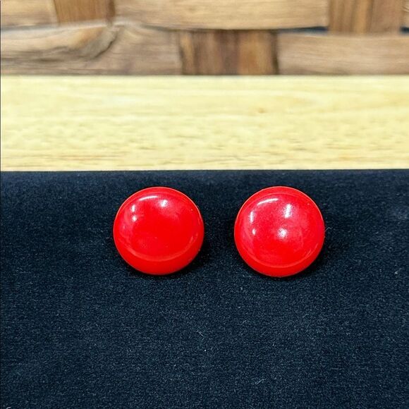 Vintage Red Button Earrings - Picture 1 of 2